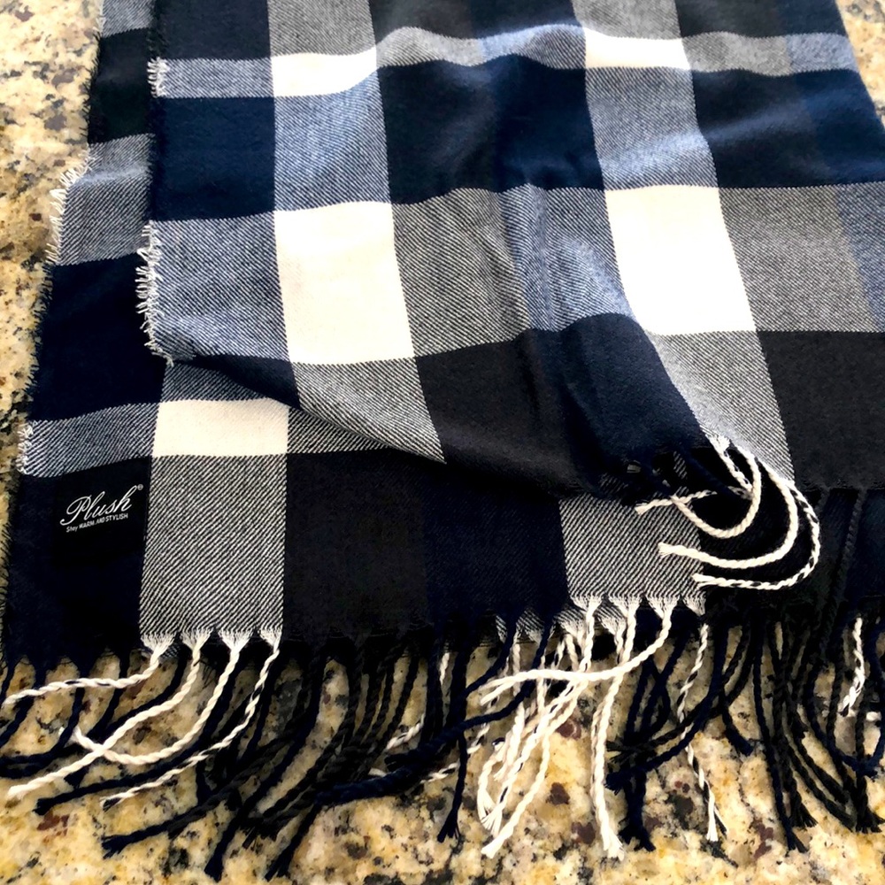 🖤HP🖤 Plush Scarf